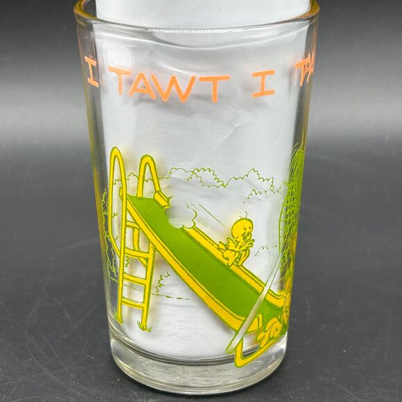 Warner Brothers Sylvester Tweety Juice Glass I Tawt I Taw A Puddy Tat (FJML) - Picture 3 of 5